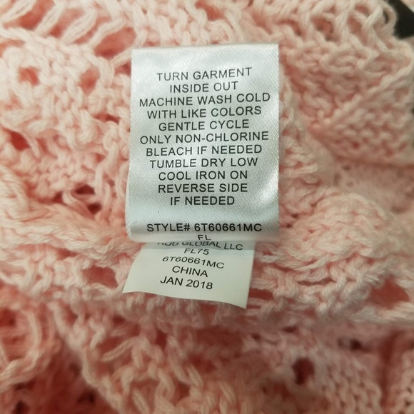 Onehart Womens Medium Pink Long Sleeve Belle Cuff Crochet Top - Picture 5 of 5